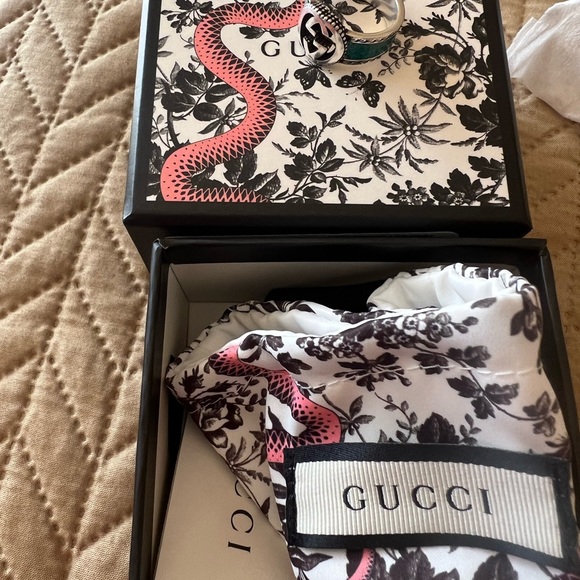 Gucci Made In Italy Sterling Silver Interlocking Enamel Ring, size 7 - Picture 3 of 7